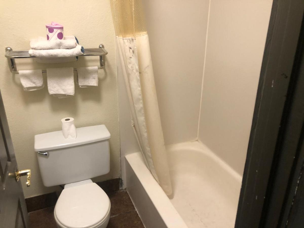 Airport Inn And Suites Tulsa Ngoại thất bức ảnh